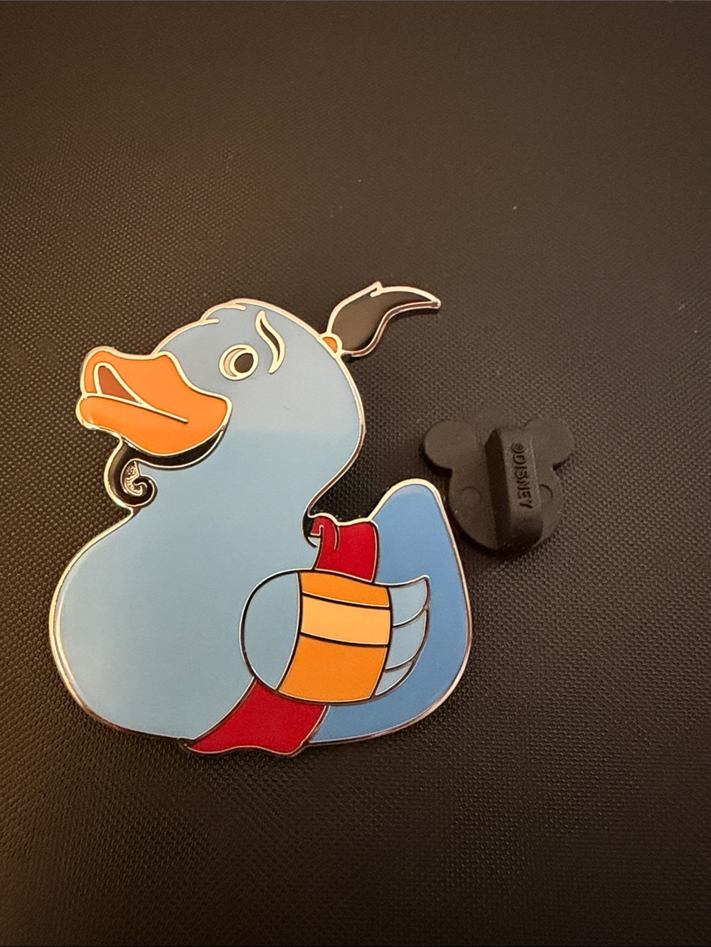 Disney genie Aladdin Blue Duck pin
